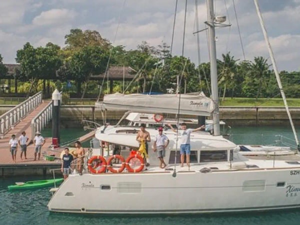 Singapore Sunset Cruise On A Luxury Catamaran